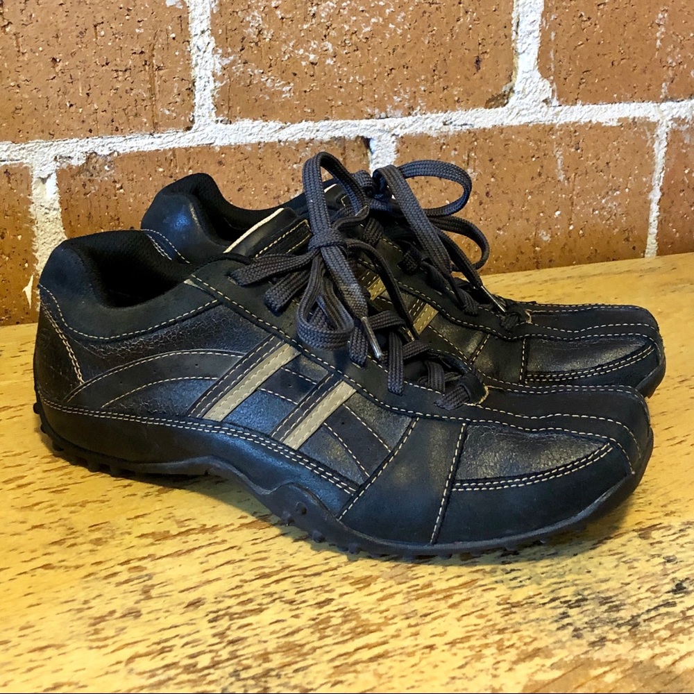 NWOT Skechers retro urbantrack browser mens oxford